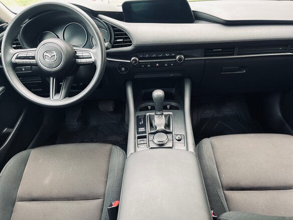 2019 Mazda 3 IV (BP), чёрный, 1700000 рублей - вид 6