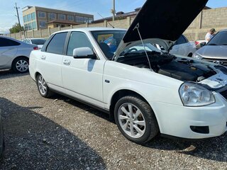 2018 Lada (ВАЗ) Priora I Рестайлинг, белый, 970000 рублей, вид 1