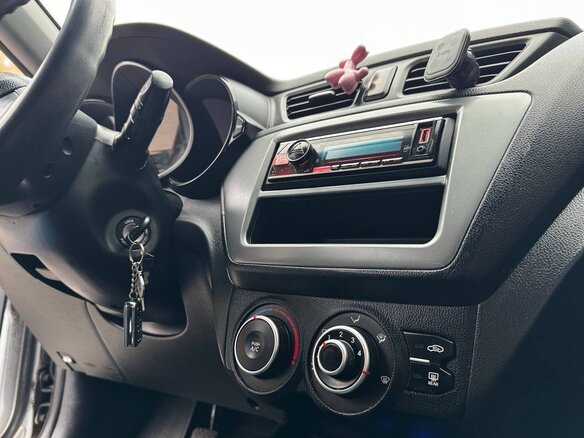 2015 Kia Rio III, серебристый, 480000 рублей - вид 3