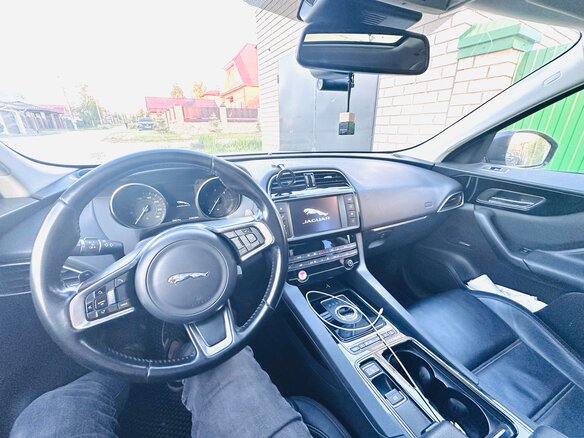 2018 Jaguar F-Pace I, белый, 2750000 рублей - вид 8