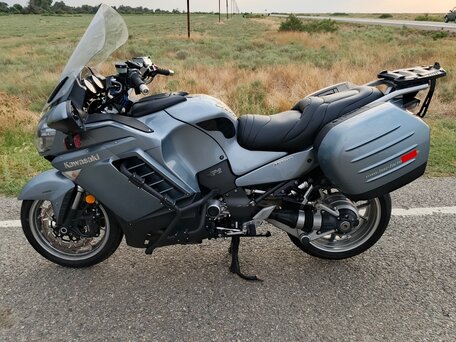 2008 Kawasaki GTR 1400 (Concours 14), серый, 670000 рублей, вид 1
