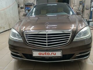 2012 Mercedes-Benz S-Класс 500 Long V (W221) Рестайлинг, коричневый, 2799000 рублей, вид 3