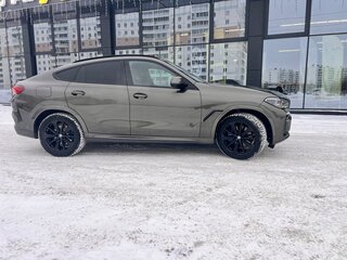 2020 BMW X6 30d III (G06), зелёный, 8530000 рублей, вид 3