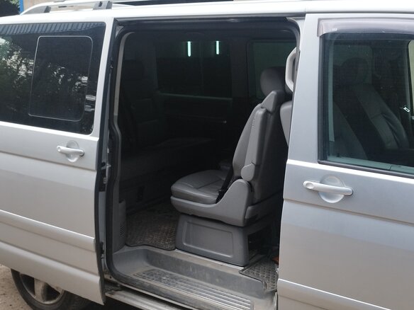 2007 Volkswagen Multivan T5, серебристый, 1700000 рублей - вид 17