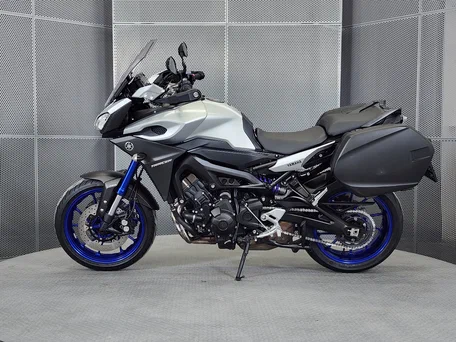 2015 Yamaha MT-09 Tracer (FJ-09), серебристый, 777000 рублей, вид 5
