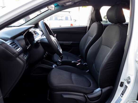 2016 Kia Rio III Рестайлинг, белый, 795000 рублей - вид 10