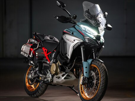 2026 Ducati Multistrada V4, зелёный, 3590000 рублей, вид 4