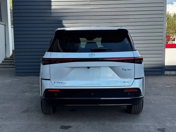 2026 Toyota bZ3X 58.3 kWh, белый, 2780000 рублей - вид 4