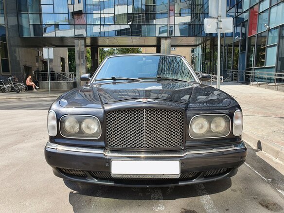 2000 Bentley Arnage Red Label I, чёрный - вид 2