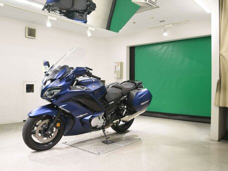 2019 Yamaha FJR1300, синий, 977000 рублей, вид 4