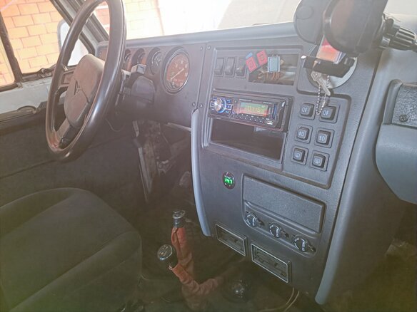 2000 УАЗ 31514, белый, 600000 рублей - вид 26