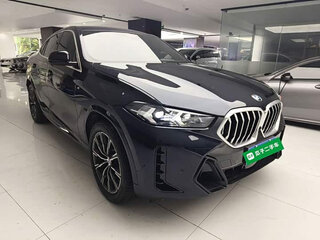 2025 BMW X6 30i III (G06) Рестайлинг, чёрный, 9280654 рублей, вид 3