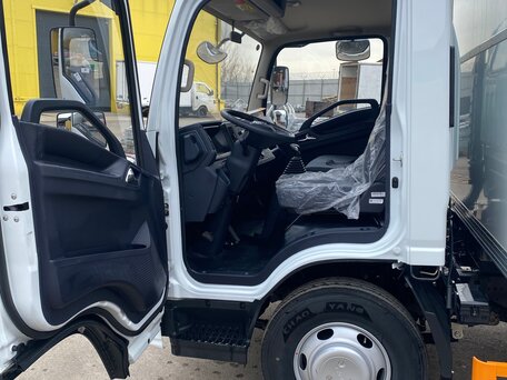 2023 Isuzu Elf (N-series), белый, 3500000 рублей, вид 3