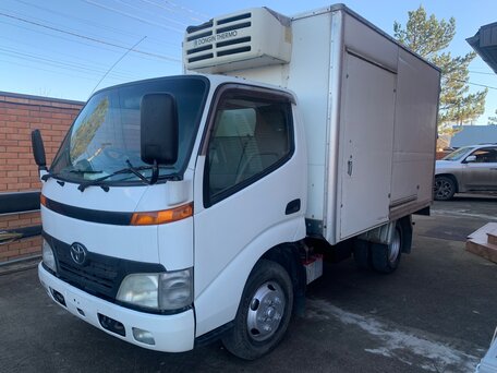 2000 Toyota Dyna, белый, 1680000 рублей, вид 2