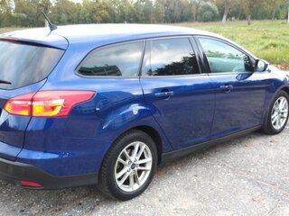 2016 Ford Focus III Рестайлинг, синий, 1100000 рублей, вид 4