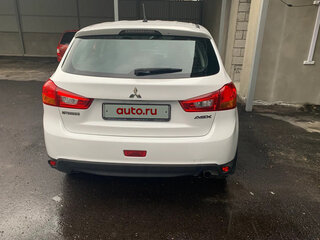 2013 Mitsubishi ASX I Рестайлинг, белый, 915000 рублей, вид 2