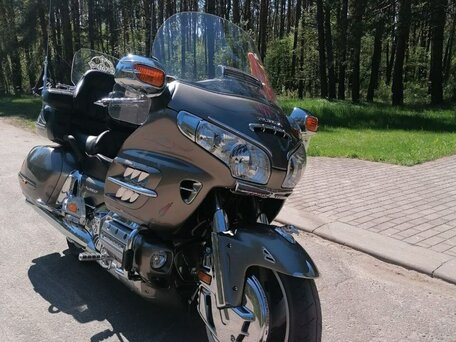 2008 Honda GL 1800 Gold Wing, серебристый, 1100000 рублей, вид 1