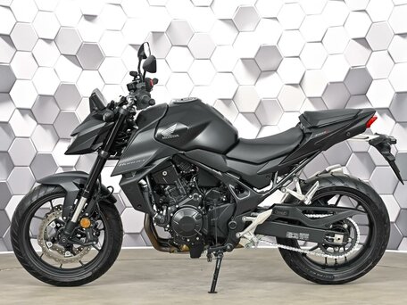 2025 Honda CB 750 Hornet, чёрный, 1049000 рублей, вид 4