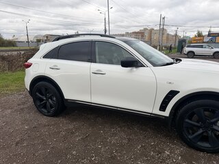2010 Infiniti FX37 II (S51), белый, 1400000 рублей, вид 4
