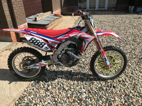 2017 Honda CRF 450R, красный, 440000 рублей, вид 4