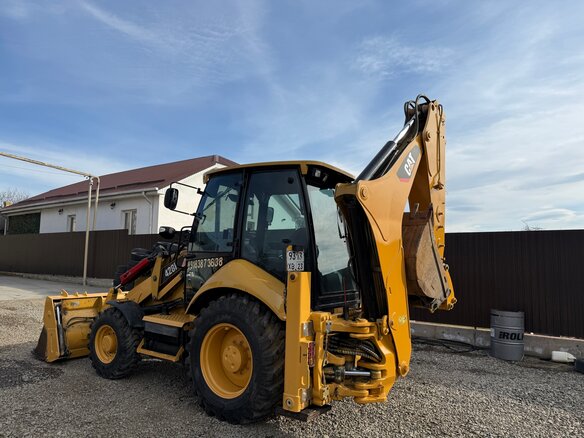 2013 Caterpillar 428, 7150000 рублей - вид 2