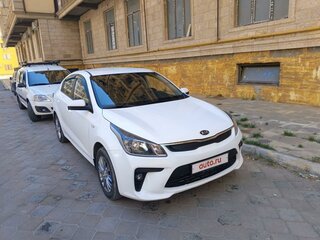 2019 Kia Rio IV, белый, 1200000 рублей, вид 2