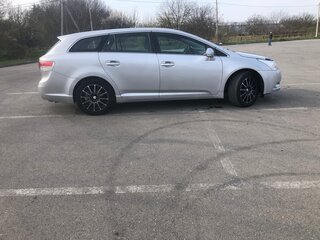2009 Toyota Avensis III, серебристый, 1100000 рублей, вид 4