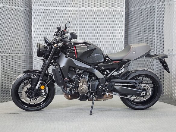 2023 Yamaha XSR900, чёрный, 927000 рублей - вид 4