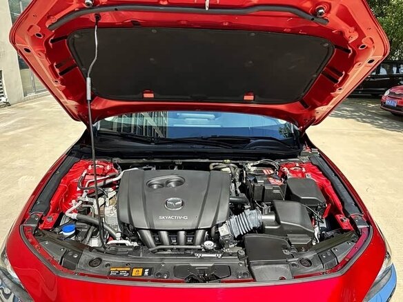 2026 Mazda 3 Axela IV (BP), красный, 2645000 рублей - вид 12