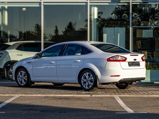 2013 Ford Mondeo IV Рестайлинг, белый, 995000 рублей, вид 4