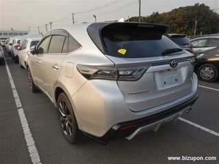 2018 Toyota Harrier III (XU60) Рестайлинг, серебристый, 4100000 рублей, вид 5