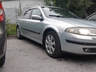 2002 Renault Laguna II, серебристый, 318000 рублей, вид 4