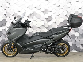 2021 Yamaha TMAX, серый, 999000 рублей, вид 4