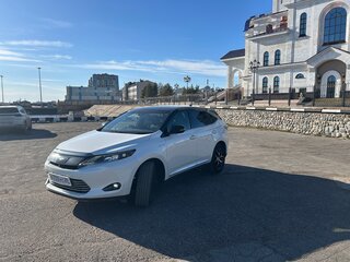 2017 Toyota Harrier III (XU60), белый, 2800000 рублей, вид 2
