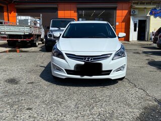 2016 Hyundai Solaris I Рестайлинг, белый, 900000 рублей, вид 1