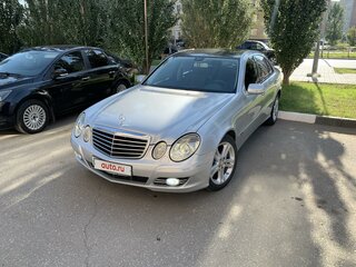 2007 Mercedes-Benz E-Класс 200 III (W211, S211) Рестайлинг, серебристый, 1055000 рублей, вид 3
