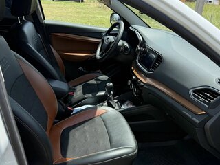 2024 Lada (ВАЗ) Vesta I Рестайлинг (NG), белый, 1200000 рублей, вид 4