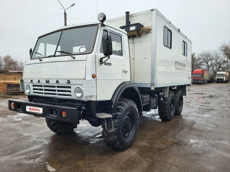 1999 КамАЗ 4310, белый, 2950000 рублей, вид 1