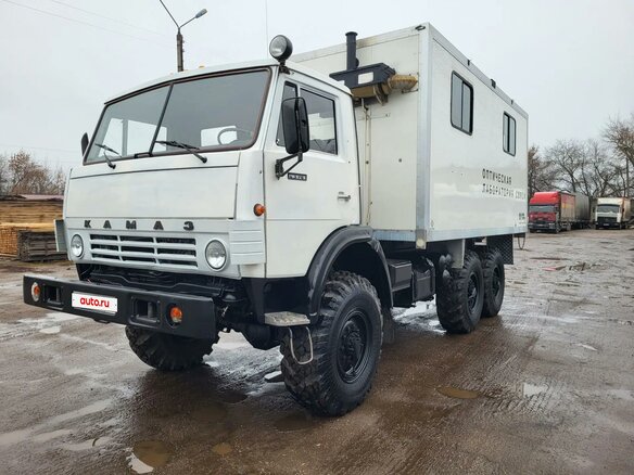 1999 КамАЗ 4310, белый, 2950000 рублей