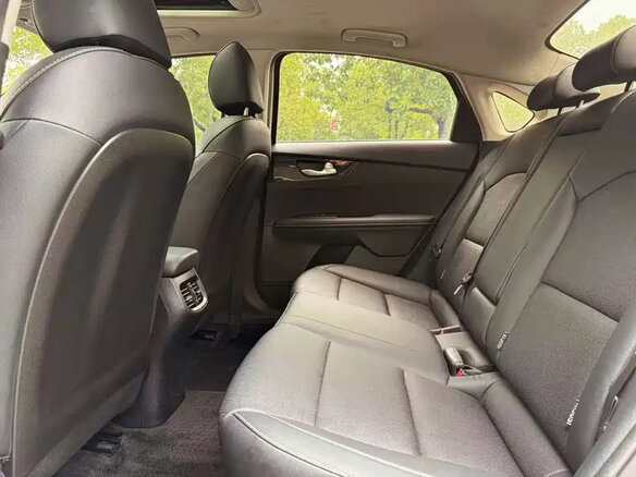 2021 Kia K3 II (China Market), белый, 1350000 рублей - вид 13
