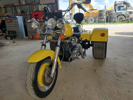 1997 Harley-Davidson Tri Glide, жёлтый, 2400000 рублей, вид 5