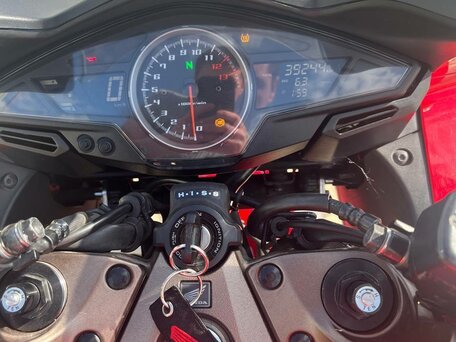 2016 Honda VFR 800, красный, 750000 рублей, вид 4