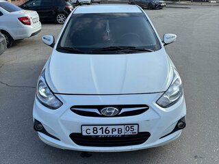 2014 Hyundai Solaris I, белый, 695000 рублей, вид 3