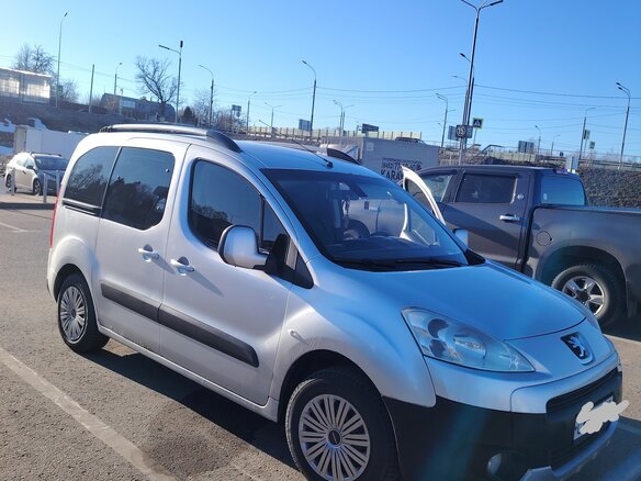2010 Peugeot Partner II, серебристый