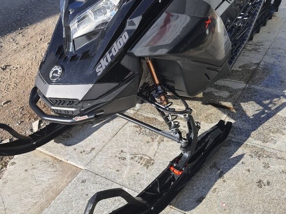 2020 BRP Ski-Doo Summit 850, чёрный