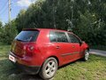 2005 Volkswagen Golf V, красный, 430000 рублей - вид 2
