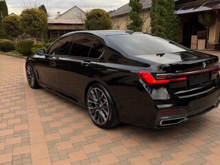2019 BMW 7 серии 740d xDrive VI (G11/G12) Рестайлинг, чёрный, 5800000 рублей, вид 5
