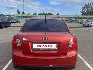 2010 Kia Rio II Рестайлинг, красный, 660000 рублей, вид 3