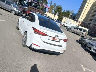 2018 Hyundai Solaris II, белый, 1150000 рублей, вид 3