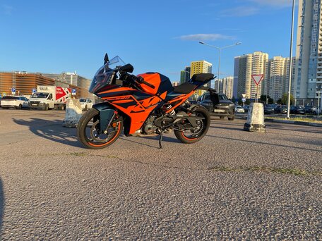 2022 KTM RC 390, синий, 395000 рублей, вид 1